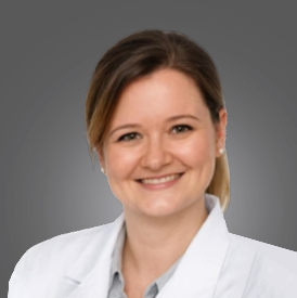 Dr. Csubák Evelin