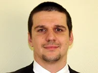 Dr. Agócs Miklós, az Országos Gerincgyógyászati Központ gerincsebész, ortopéd szakorvosa
