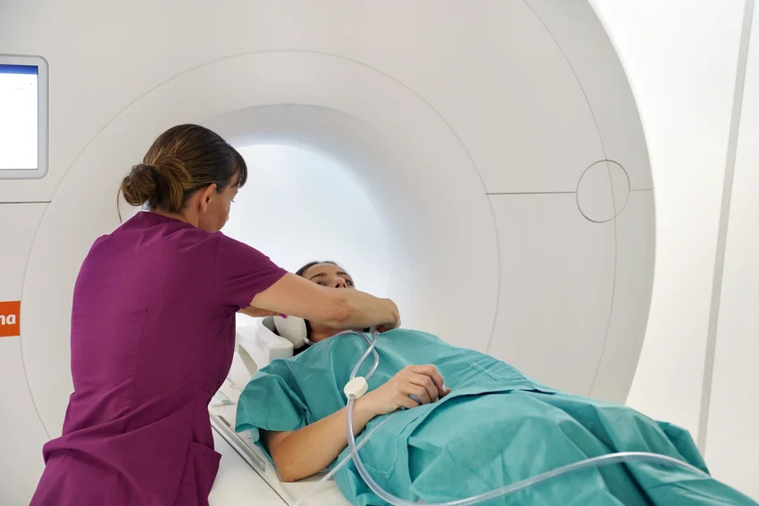 Csúcskategóriás 3 Teslás MRI használat előtt.