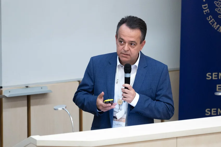 A gerincsebészeti innováció élvonalában